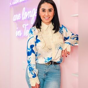 Gizia Floral Detailed silk Blouse